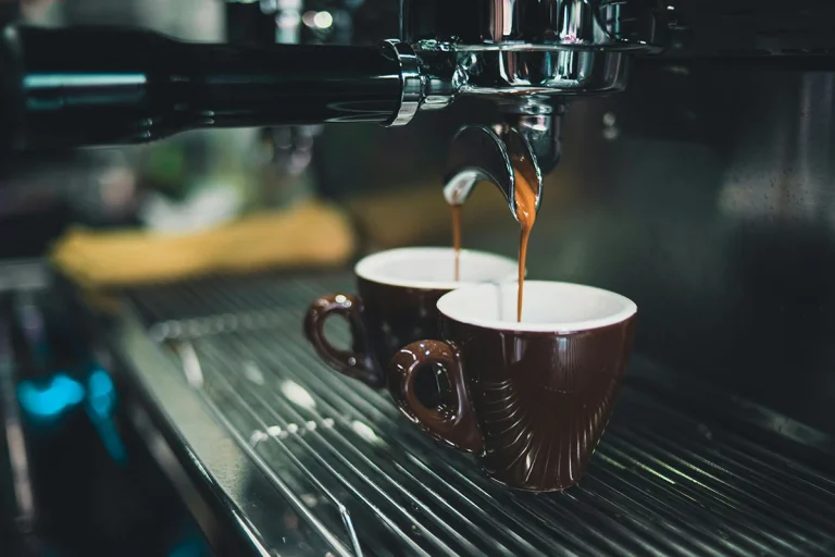 Mesin pembuat kopi